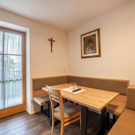 Parigger Enzian Appartement Racines
